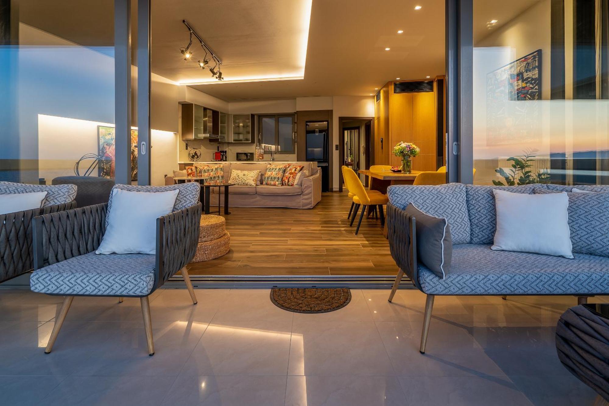 C.P. Luxury Suite Heraklion  Exterior photo