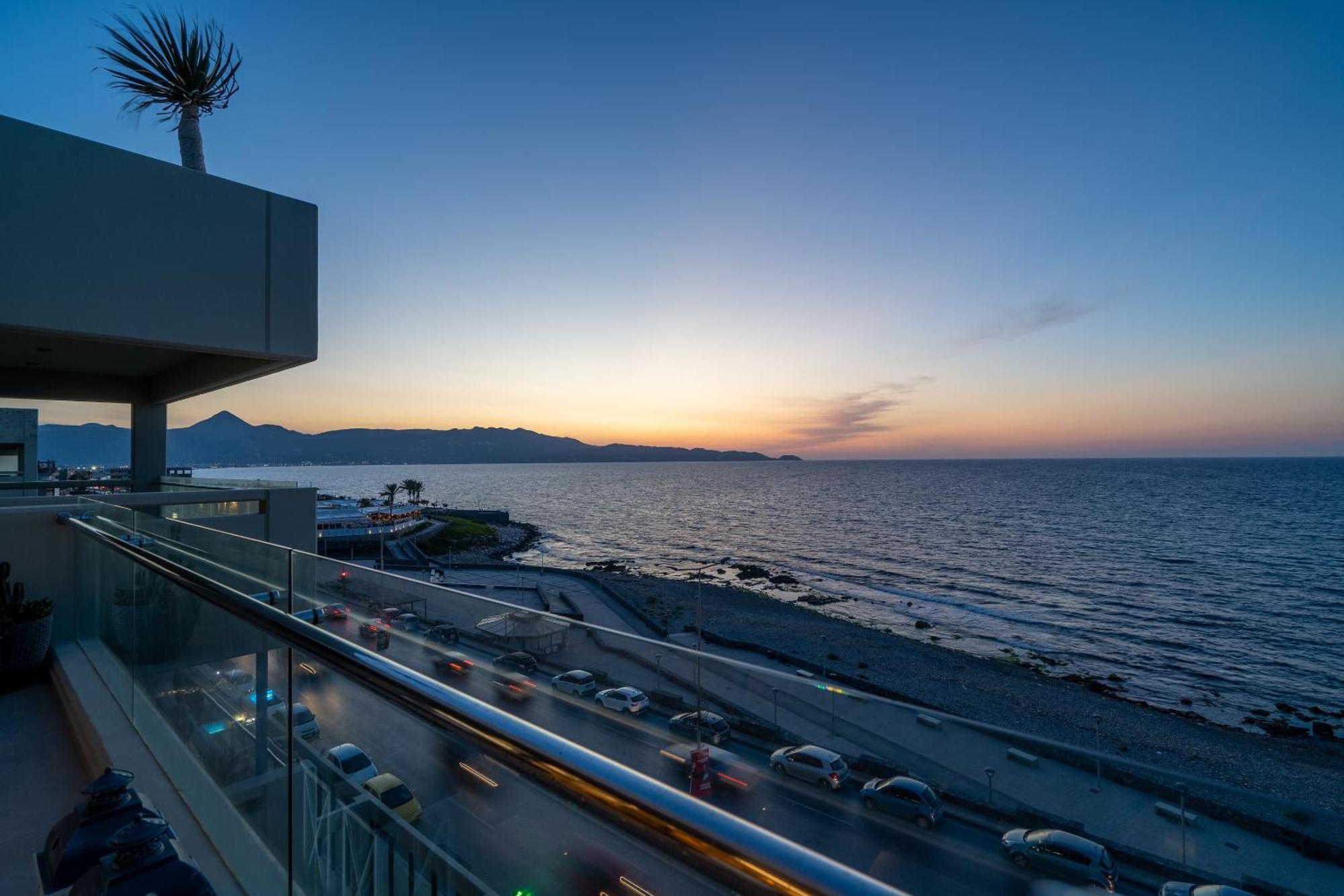C.P. Luxury Suite Heraklion  Exterior photo